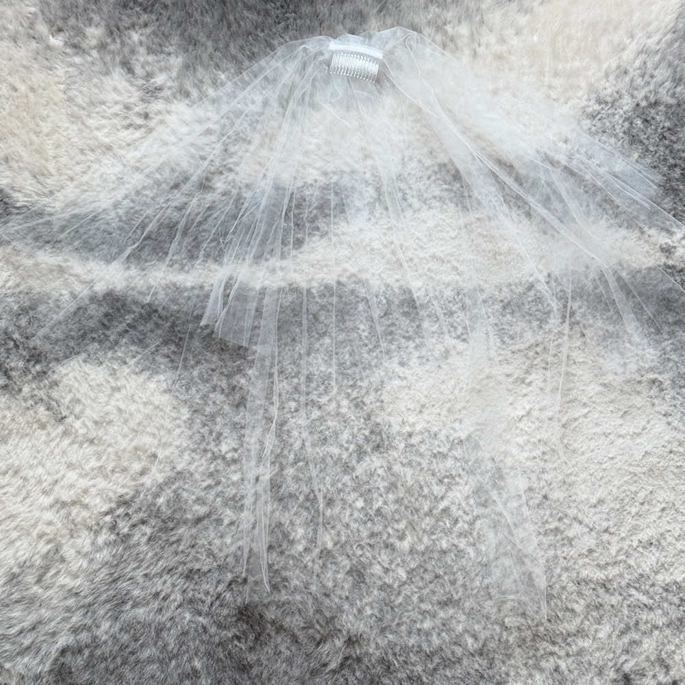 Made With Love Mini Isobel Blusher Veil - Picture 3 of 12